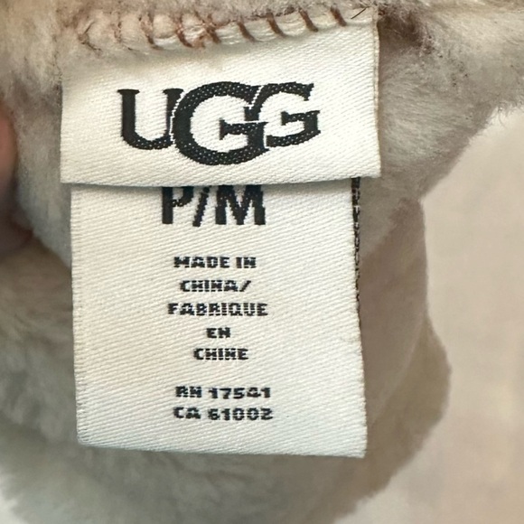UGG Tan and Cream Classic Sheepskin Shearling Bucket Hat 51028